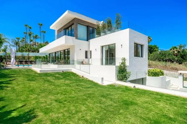 Chalet independiente en venta en Barrio Nueva Andalucía, Marbella
photo 1