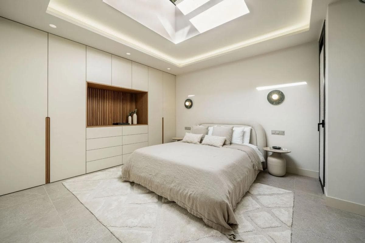 Sale of independent chalet in Calle 18B Nva Andaluc, Marbella
photo 5