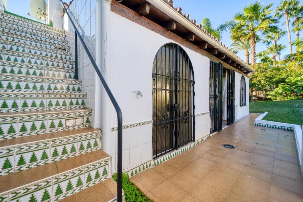Venta de chalet independiente en Barrio Nueva Andalucía, Marbella
photo 5