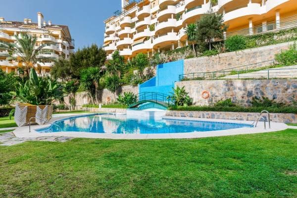 Piso en venta en Calle de las Adelfas, Marbella
thumbnail 1