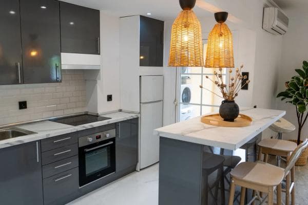 Piso en venta en Calle de las Adelfas, Marbella
thumbnail 2