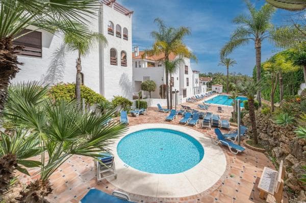 Piso en venta en CL CALIFA-UR NVA ANDALUCIA, Marbella
photo 1
