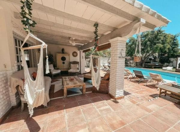 Independent chalet for sale in Barrio Nueva Andalucía, Marbella
thumbnail 1