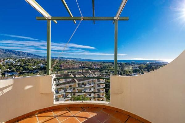 Piso en venta en Calle de las Adelfas s/n, Marbella
thumbnail 1