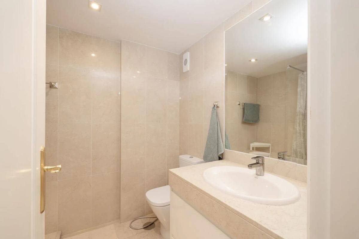 Venta de piso en Calle de las Adelfas s/n, Marbella
photo 5