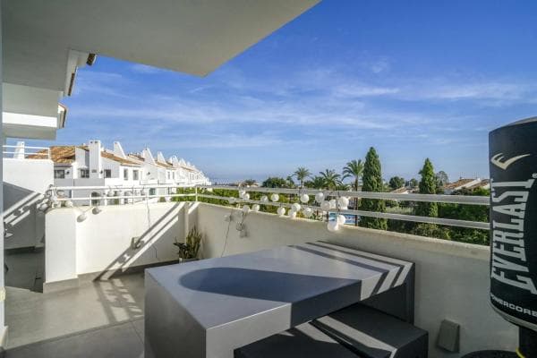 Apartment for sale in Barrio Nueva Andalucía, Marbella thumbnail 1