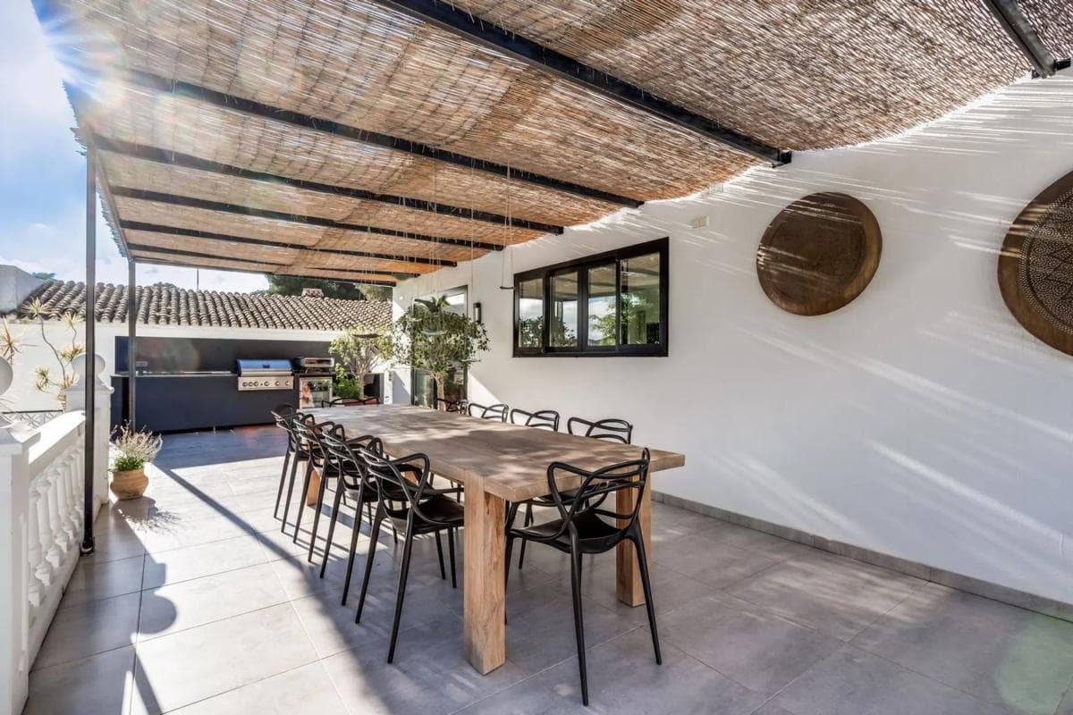 Sale of independent chalet in Barrio Nueva Andalucía, Marbella
photo 5