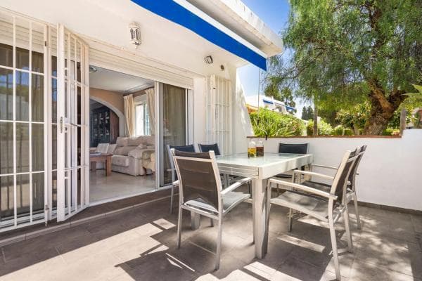 Piso en venta en Calle las Hortensias, 31, Marbella
photo 1