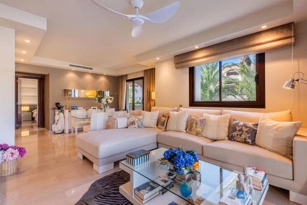 Piso en venta en Urbanizacion a Nueva Andalucia, 18, Marbella
photo 1
