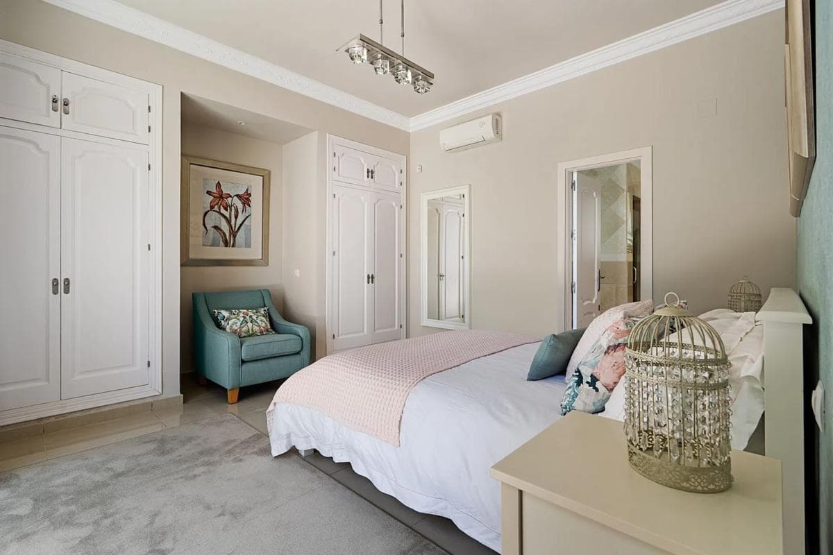 Venta de chalet independiente en Barrio Nueva Andalucía, Marbella
photo 2