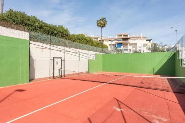 Piso en venta en Calle Los Jazmines, Marbella
thumbnail 2