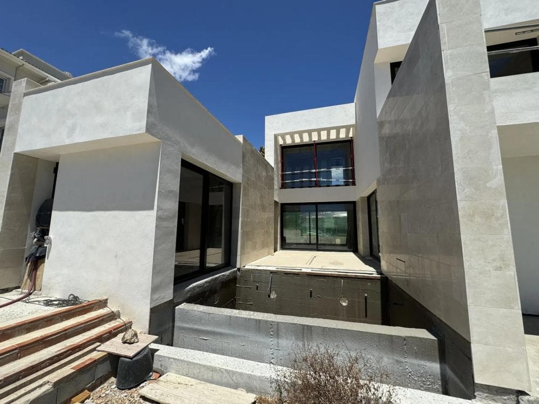 Venta de chalet independiente en Barrio Nueva Andalucía, Marbella
photo 2