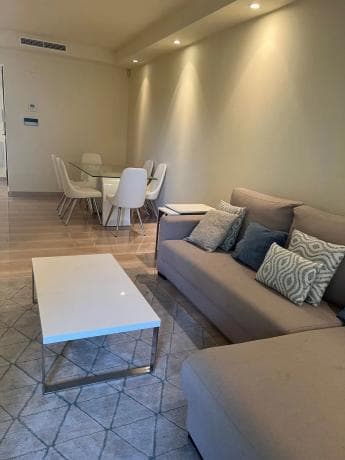 Piso en venta en Calle de las Adelfas, 5, Marbella
photo 1