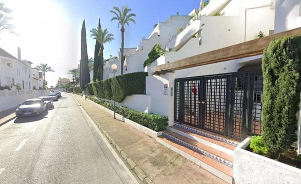 Piso en venta en Barrio Nueva Andalucía, Marbella
thumbnail 1