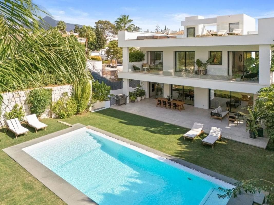 Venta de chalet independiente en Nueva andalucia, Marbella
photo 2