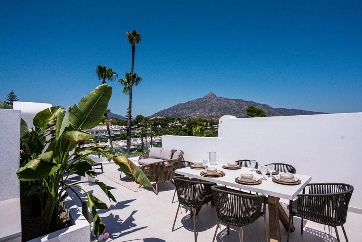 Venta de duplex en Barrio Nueva Andalucía, Marbella photo 2