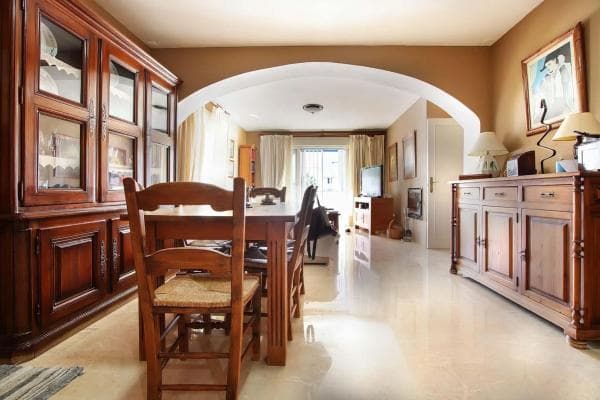Piso en venta en Puerto Banus, Marbella
thumbnail 2