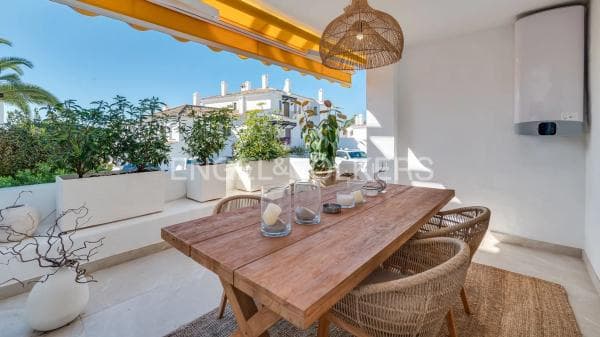 Piso en venta en Calle los Tilos, Marbella
thumbnail 2