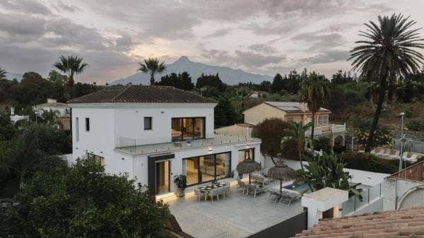 Chalet independiente en venta en Calle 03B Nva Andaluc, Marbella
photo 1