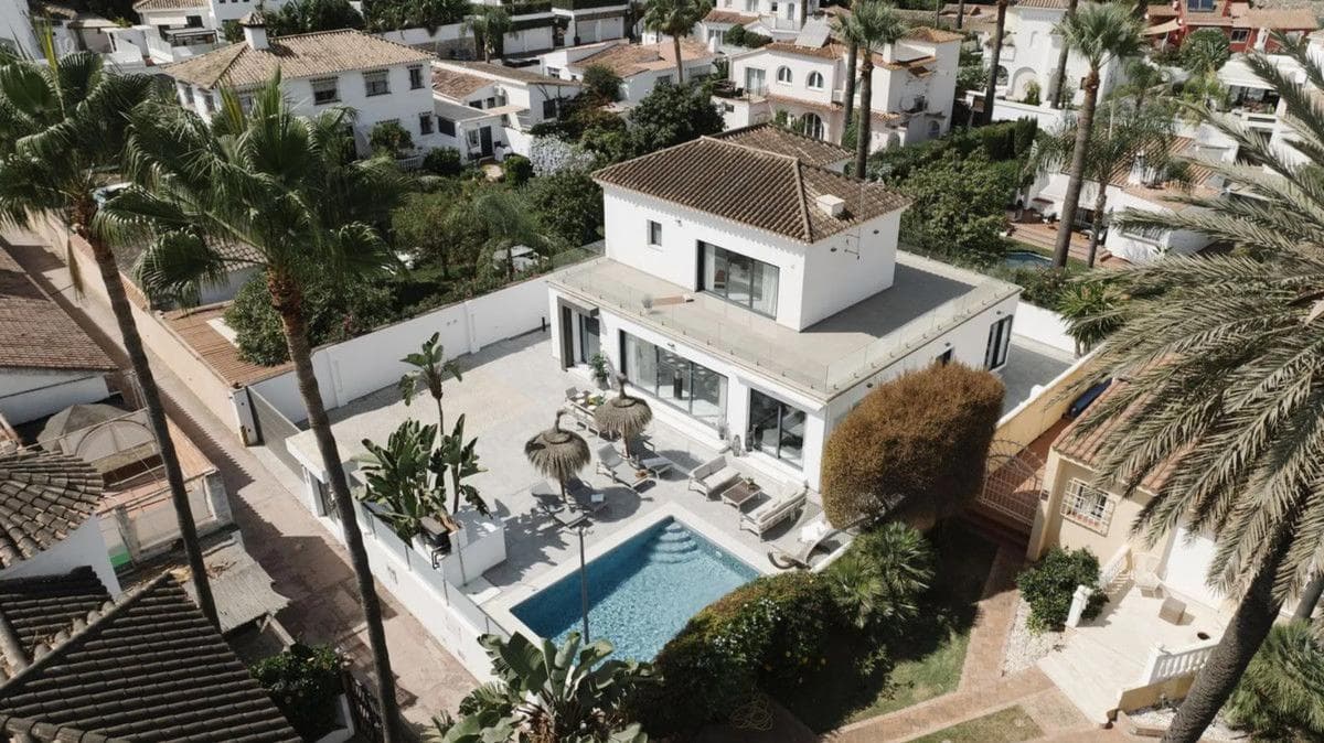 Venta de chalet independiente en Calle 03B Nva Andaluc, Marbella
photo 4