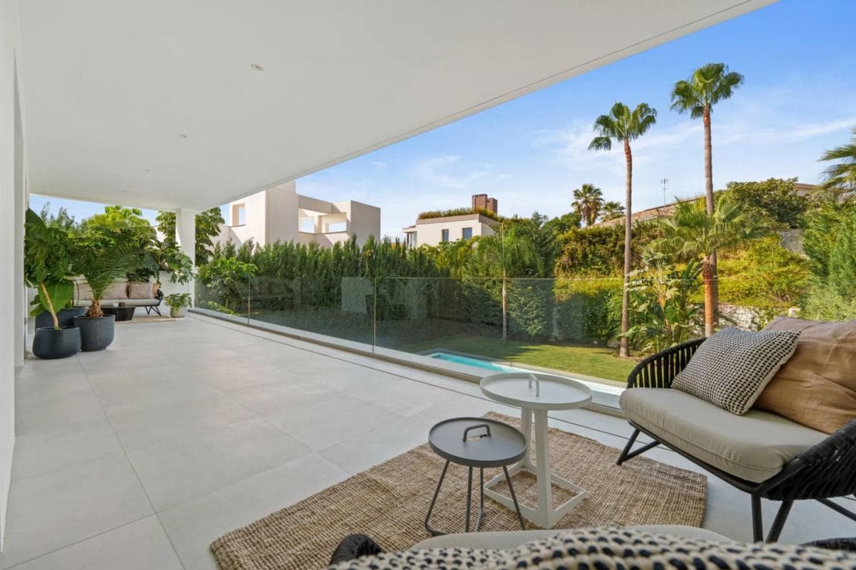 Venta de chalet independiente en Barrio Nueva Andalucía, Marbella
photo 4