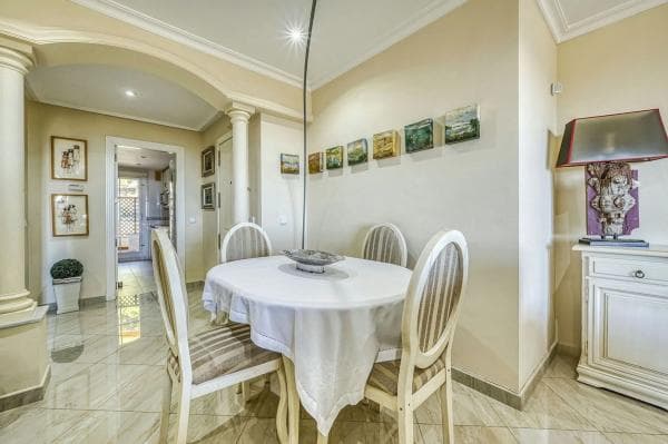 Piso en venta en Barrio Nueva Andalucía, Marbella
thumbnail 1