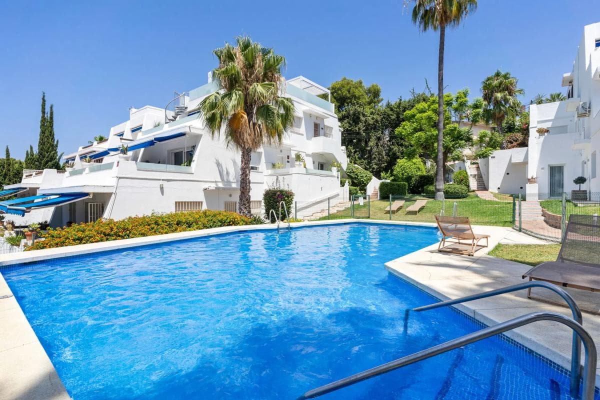 Venta de piso en Calle las Hortensias, Marbella
photo 3
