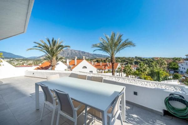 Piso en venta en Calle Real, Marbella
thumbnail 1