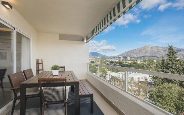 Apartment for sale in Urbanizacion Nva Andalucia Casaño, Marbella photo 1
