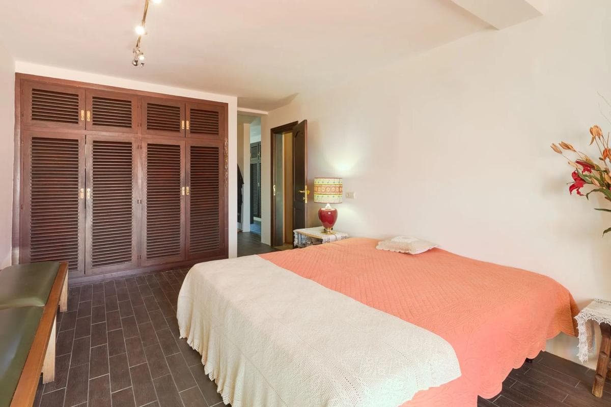 Venta de chalet independiente en Calle las Amapolas, Marbella
photo 2