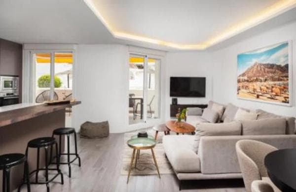 Piso en venta en Calle Yedras, Marbella
photo 1