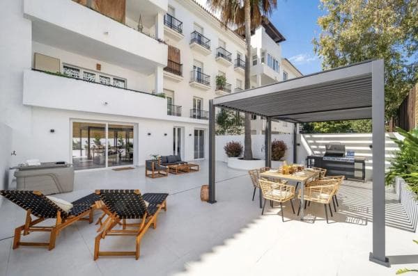 Piso en venta en Barrio Nueva Andalucía, Marbella
thumbnail 1