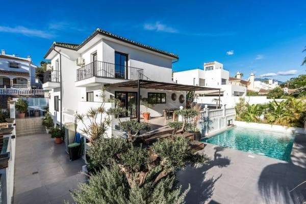 Chalet independiente en venta en Barrio Nueva Andalucía, Marbella
thumbnail 2