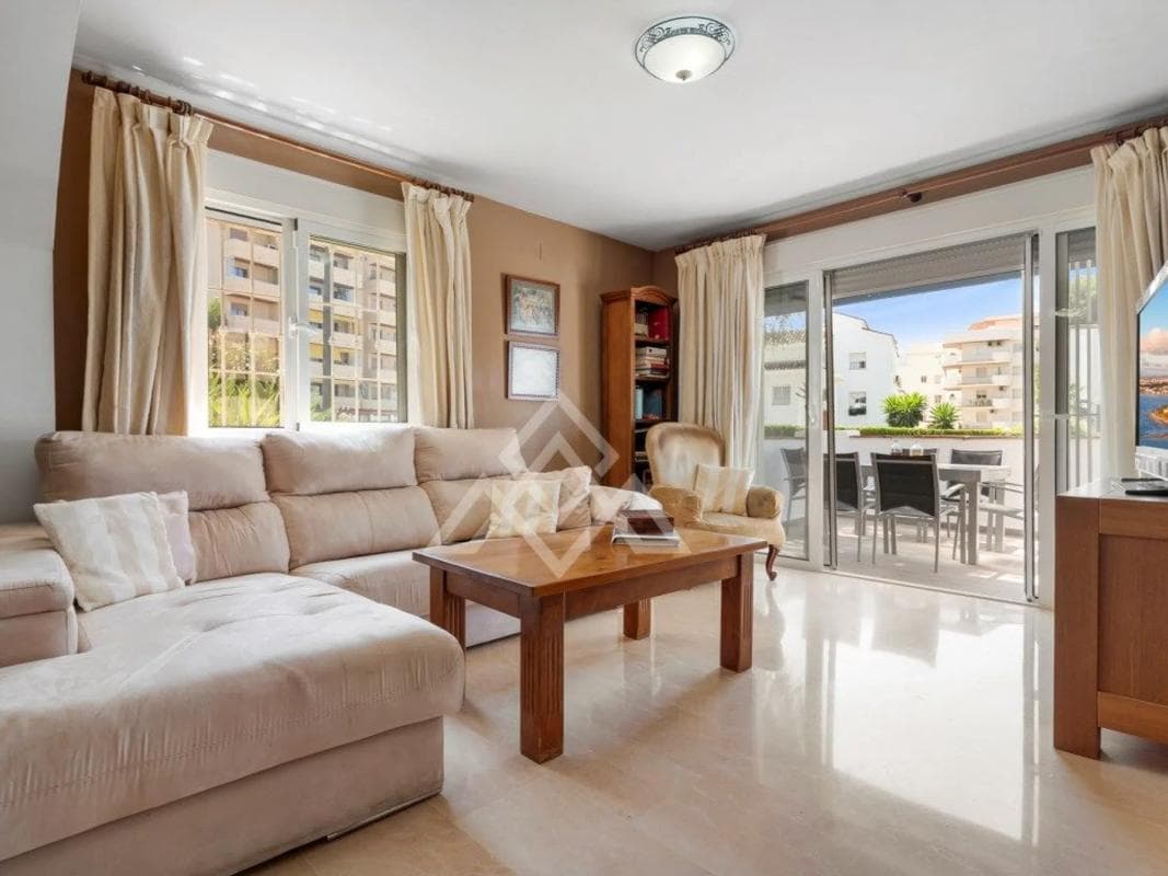 Venta de piso en Calle las Acacìas, Marbella
photo 4
