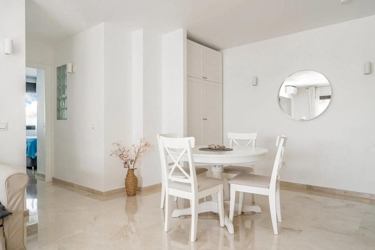 Venta de piso en Calle Azahar, Marbella
photo 4