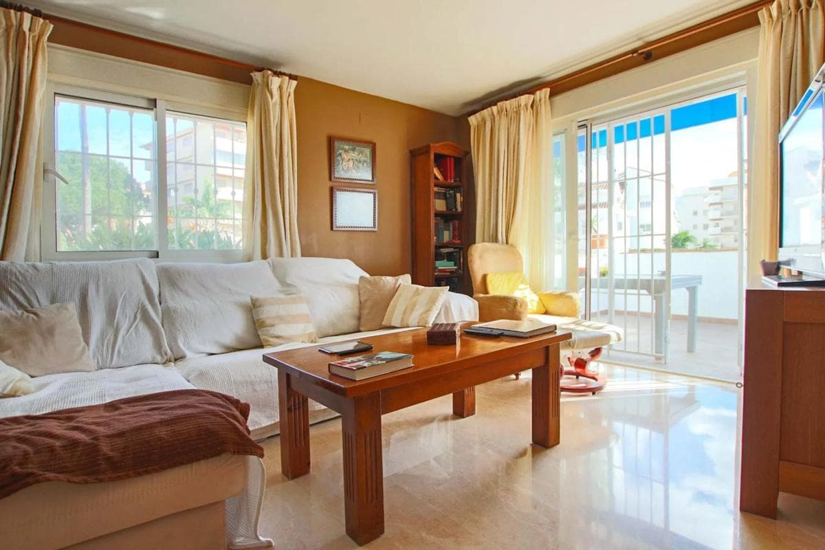 Venta de piso en CL ACACIAS LAS, 23, Marbella
photo 4