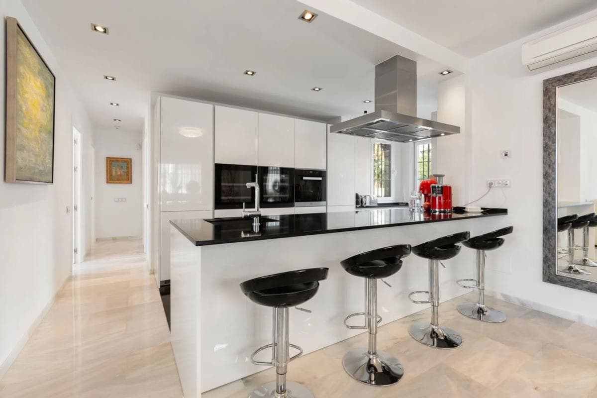 Venta de piso en Calle los Tilos, 1, Marbella
photo 3