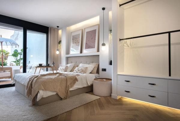 Piso en venta en Calle las Ventas, 2, Marbella
thumbnail 1
