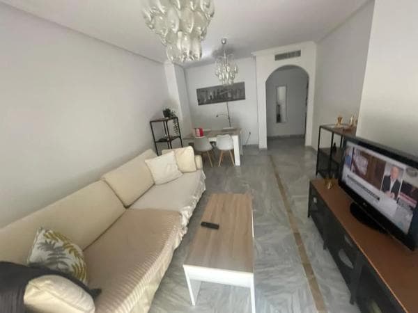 Piso en venta en Calle los Jazmines, 11, Marbella
thumbnail 1