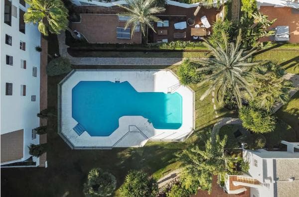 Piso en venta en Calle Real, 17, Marbella
thumbnail 1