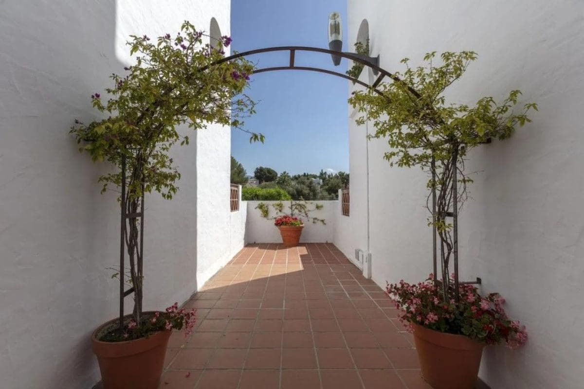 Venta de piso en Barrio Nueva Andalucía, Marbella
photo 3