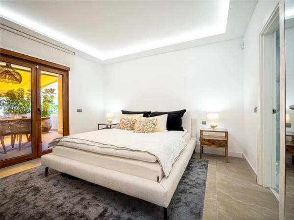 Piso en venta en Calle Veinte B, Marbella
thumbnail 2