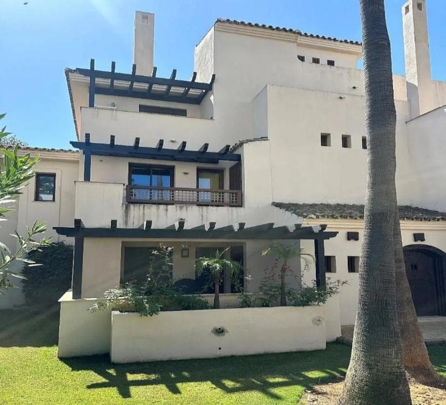 Venta de piso en Calle de las Adelfas, Marbella
photo 3