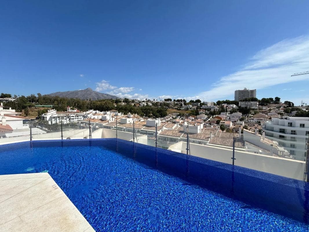 Venta de piso en Barrio Nueva Andalucía, Marbella
photo 3