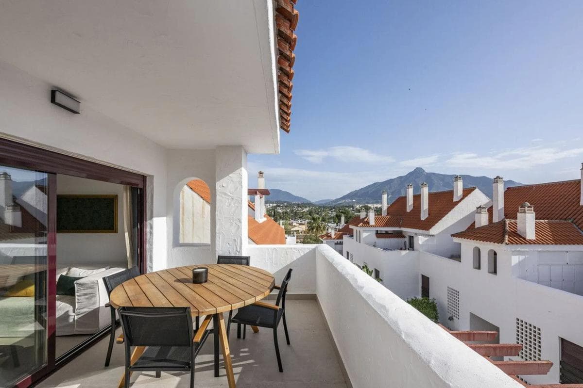 Venta de piso en Barrio Nueva Andalucía, Marbella
photo 2