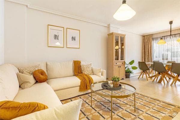 Piso en venta en Calle las Ventas, Marbella
photo 1