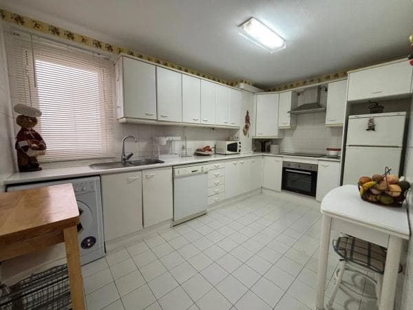 Piso en venta en Calle Real, Marbella
thumbnail 1