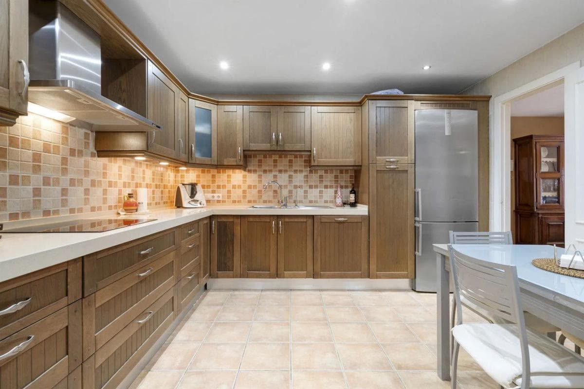 Venta de piso en Calle las Hortensias, Marbella
photo 4