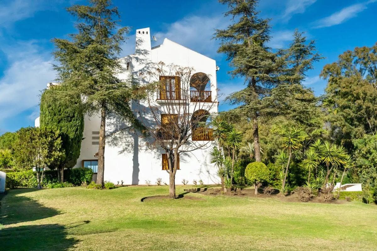 Venta de piso en Barrio Nueva Andalucía, Marbella
photo 2