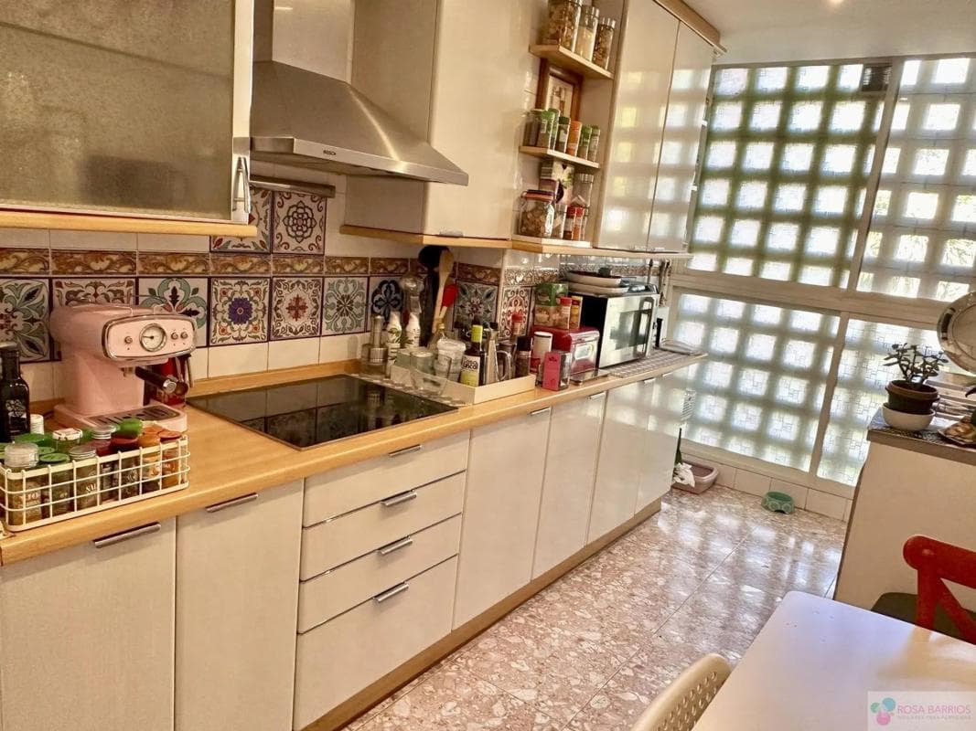Venta de piso en Calle Los Jazmines, Marbella
photo 3